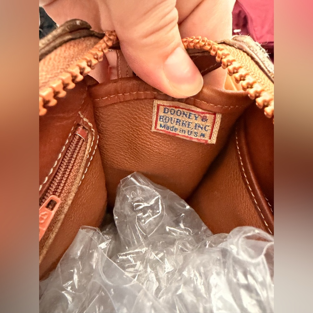 Dooney & Bourke All Weather Leather Small Essex Satchel Black & British Tan R26 - Picture 9 of 17